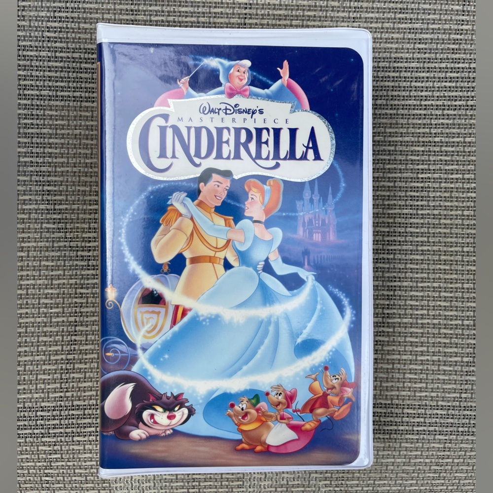 DISNEY VHS Cinderella BLACK DIAMOND EDITION Original Animated Classic